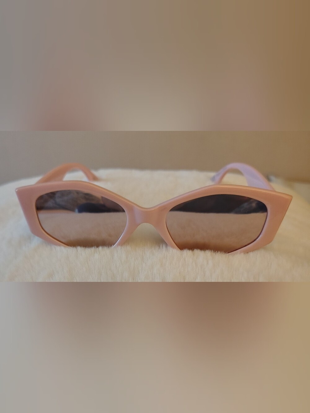 Stylish Pink Cat-Eye Sunglasses